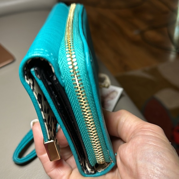 Brand New Jessica Simpson Zippered Wallet Wristlet in Teal Blue - Picture 7 of 10